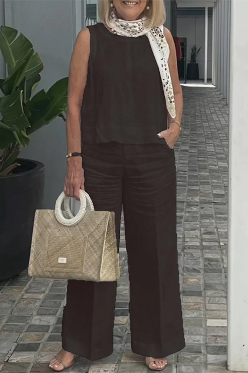 Sophisticated Garment with a Clean Classic Look