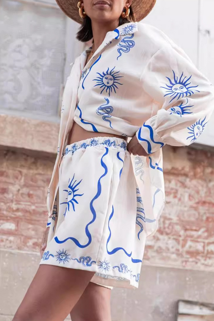 Effortlessly Elegant Garment with a Timeless Design