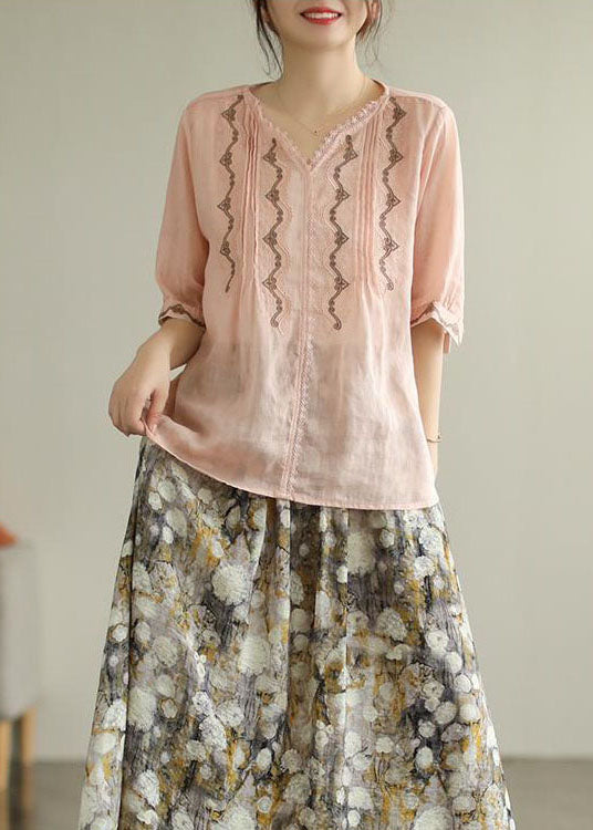 Well Tailored Top with a Graceful Silhouette