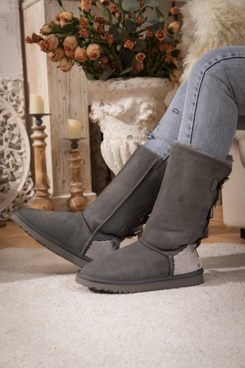 Polished Boots with an Effortless Classic Look