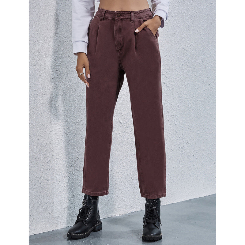 Well Tailored Trousers with a Graceful Silhouette