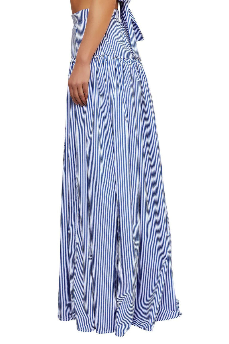 Beautifully Finished Garment in a Timeless Design
