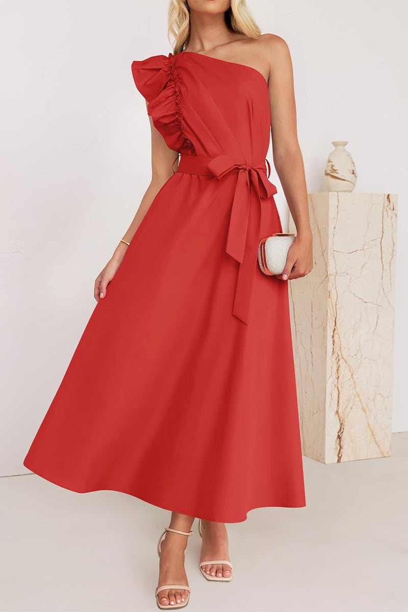 Well Tailored Dress with a Graceful Silhouette