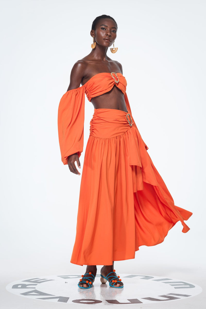 Well Tailored Garment with a Graceful Silhouette