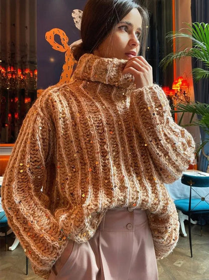 Effortlessly Elegant Sweater with a Timeless Design