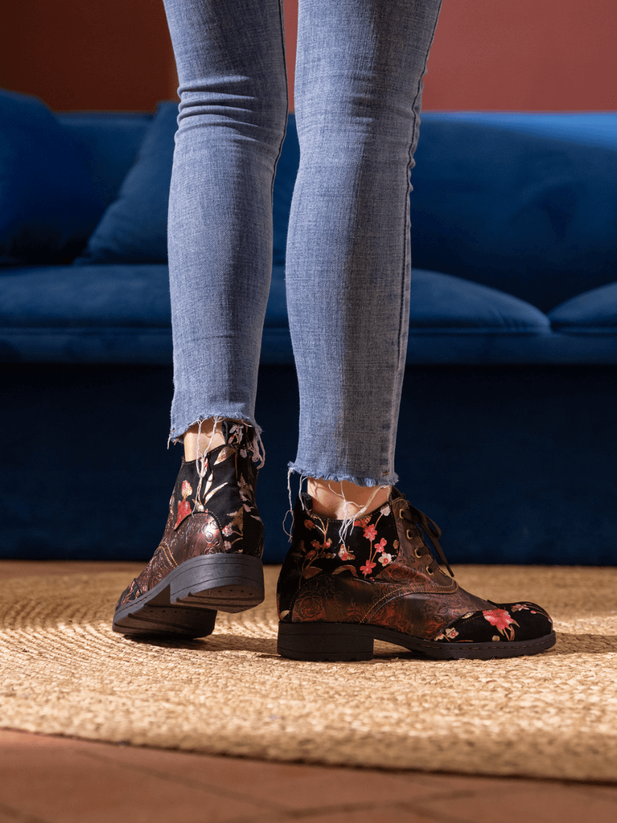 Beautifully Finished Boots in a Timeless Design