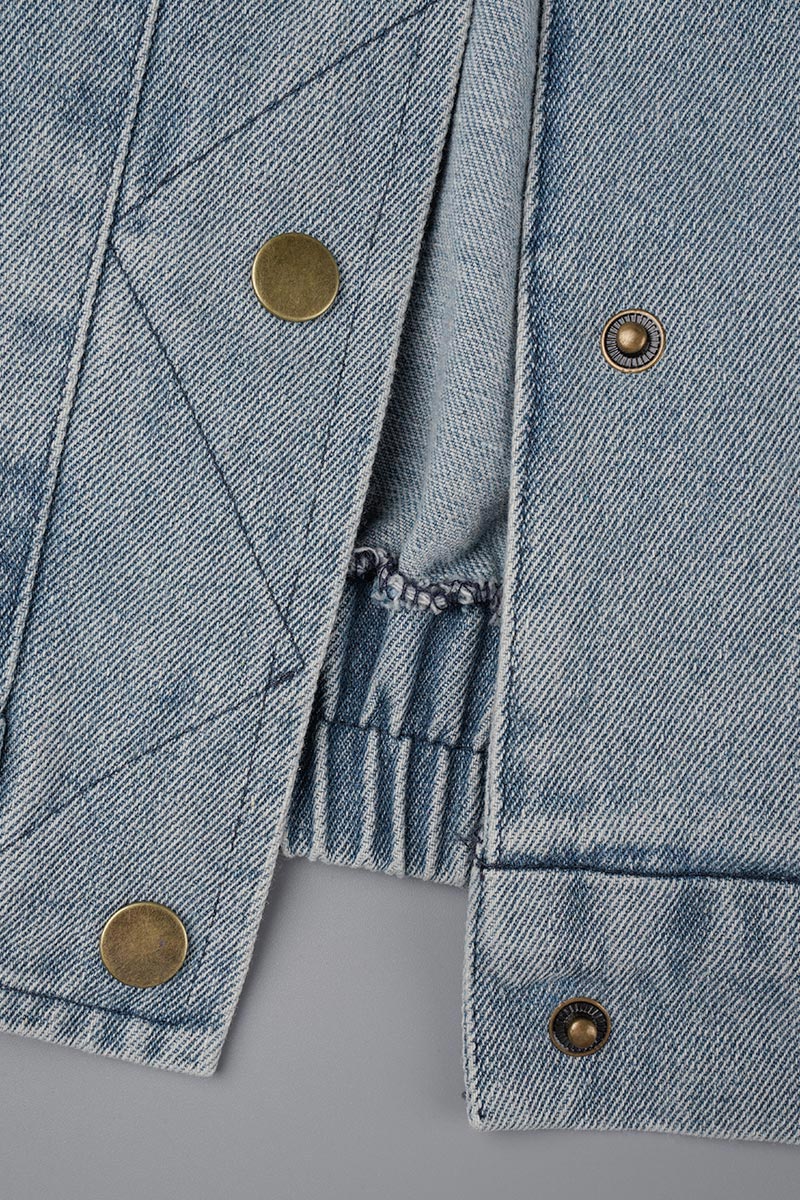Elegantly Styled Jacket for Everyday Wear