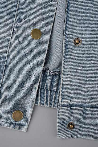 Elegantly Styled Jacket for Everyday Wear