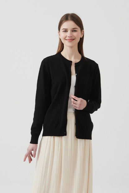 Gracefully Styled Cardigan for Any Occasion