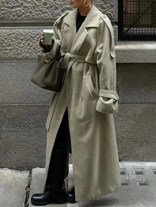 Gracefully Styled Coat for Any Occasion
