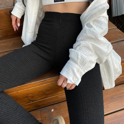 Well Tailored Pants with a Graceful Silhouette