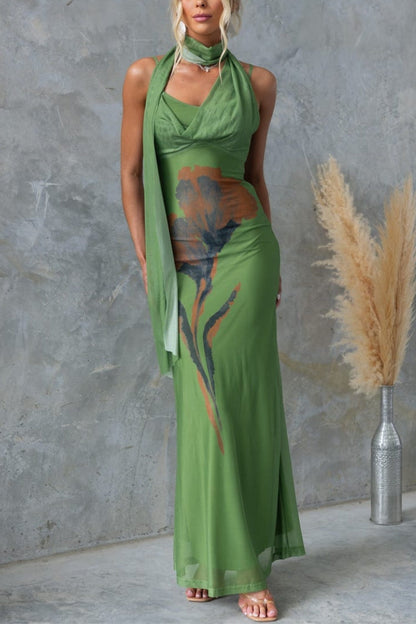 Gracefully Styled Dress for Any Occasion