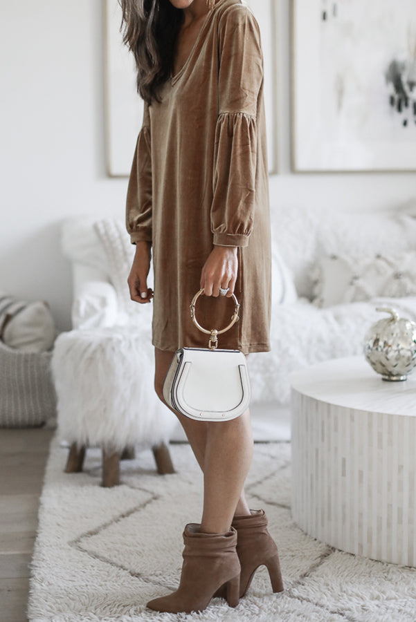 Gracefully Styled Dress for Any Occasion