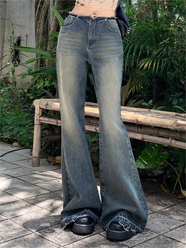 Classic Vintage Garment with a Flattering Fit
