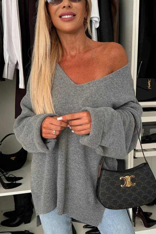 Polished Sweater with an Effortless Classic Look