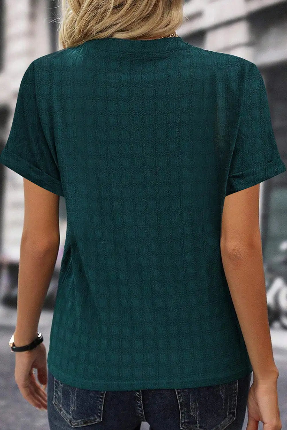 Sophisticated Blouse with a Clean Classic Look