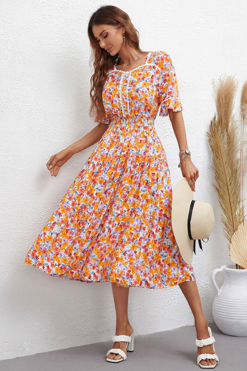Effortlessly Elegant Dress with a Timeless Design