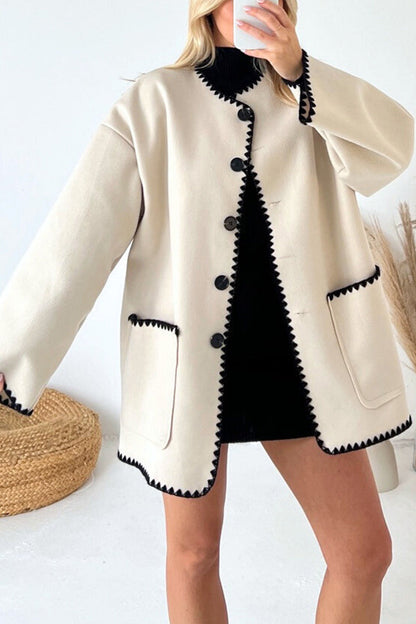 Effortlessly Elegant Coat with a Timeless Design