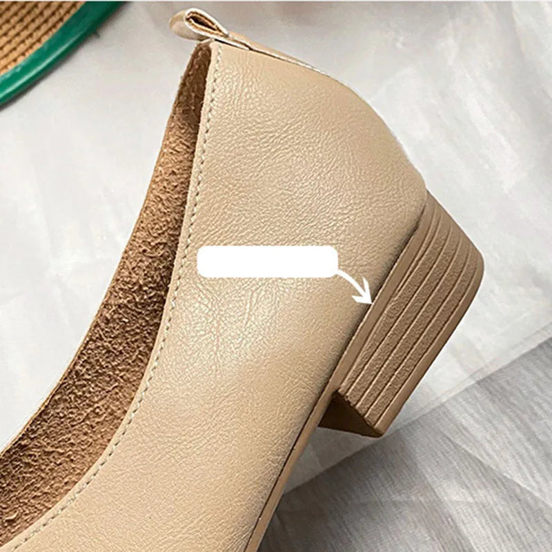 Well Tailored Shoes with a Graceful Silhouette