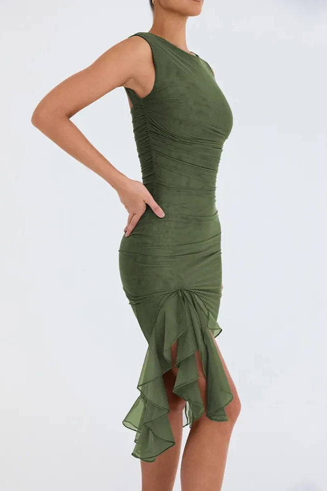 Sophisticated Garment with a Clean Classic Look
