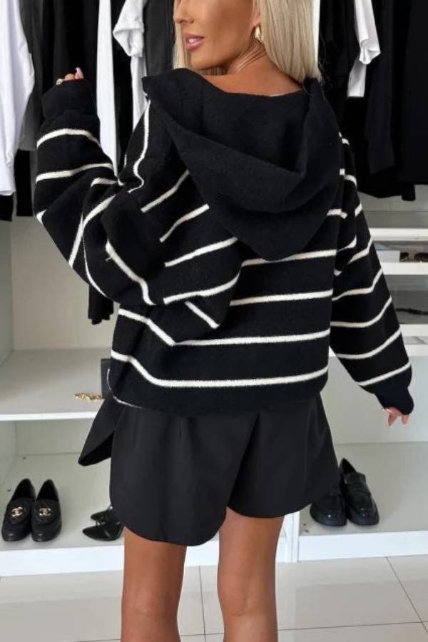 Gracefully Styled Cardigan for Any Occasion