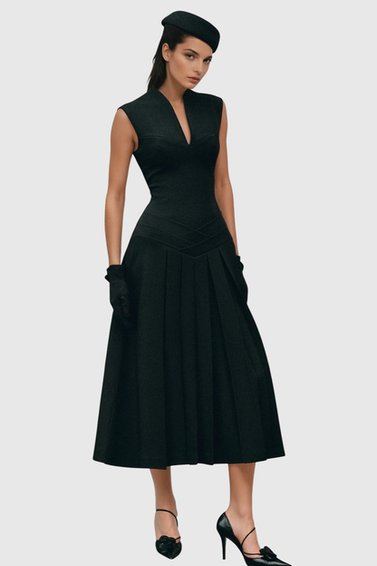 Effortlessly Elegant Dress with a Timeless Design