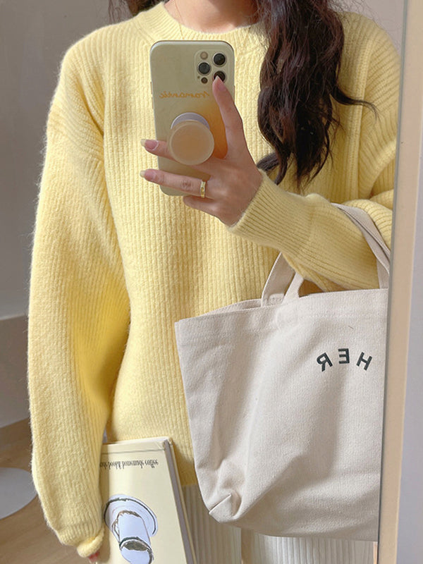 Classic Vintage Sweater with a Flattering Fit