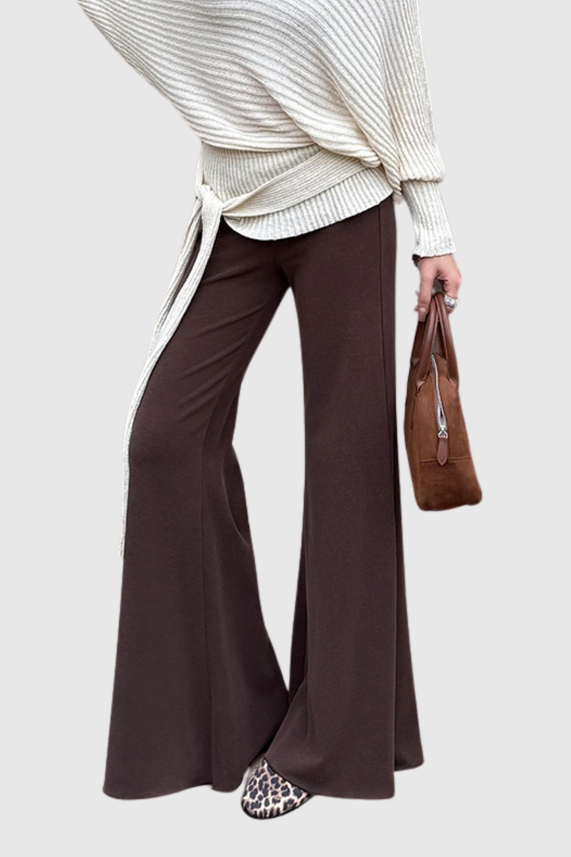 Classic Vintage Pants with a Flattering Fit
