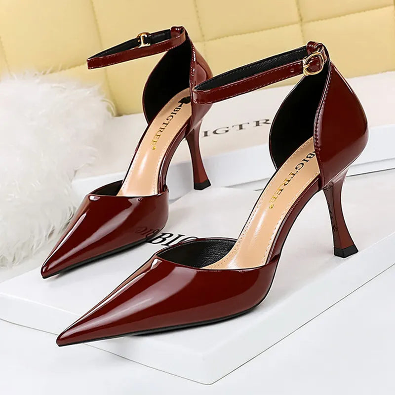 A Vintage Style Shoes with Delicate Timeless Details