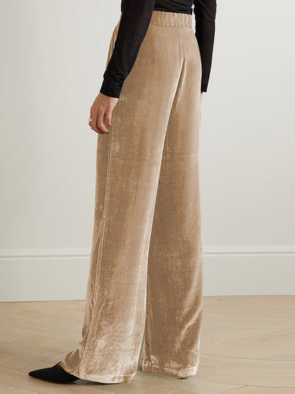 Elegantly Styled Trousers for Everyday Wear