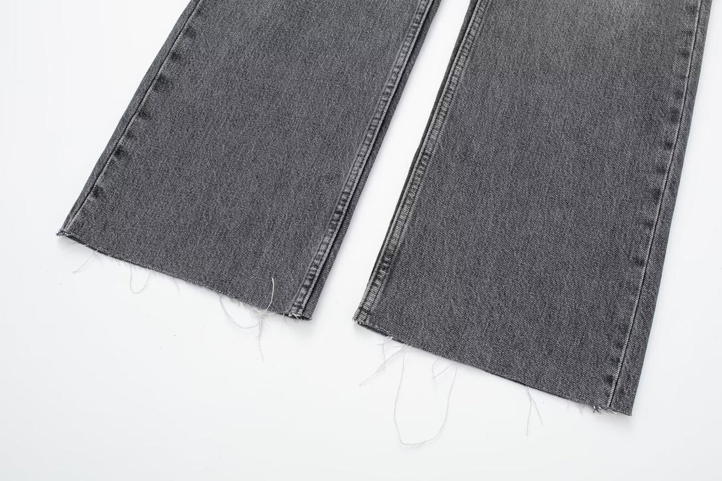 Elegantly Styled Pants for Everyday Wear