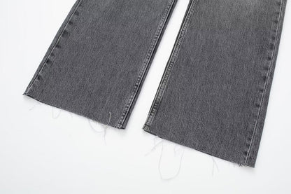 Elegantly Styled Pants for Everyday Wear