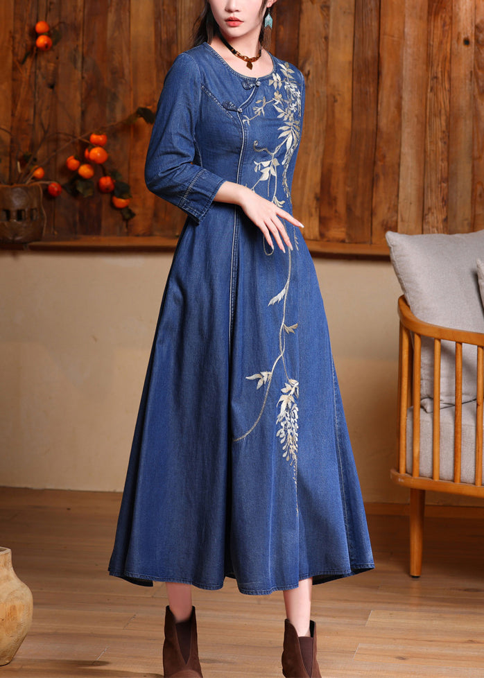 A Vintage Style Dress with Delicate Timeless Details
