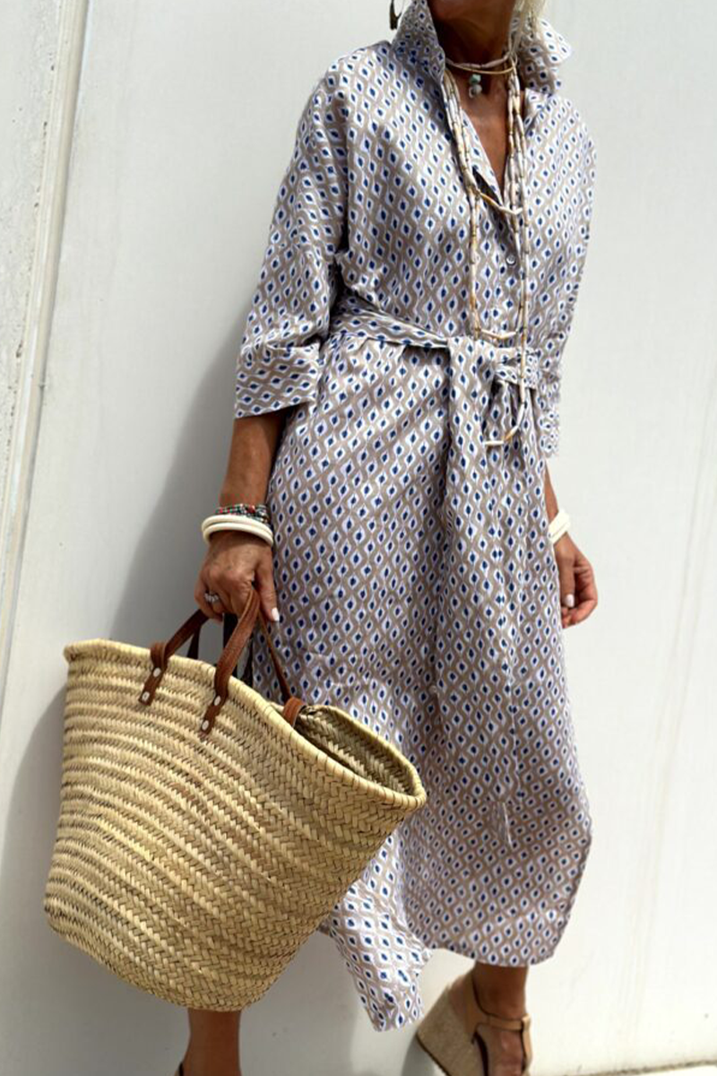 Classic Vintage & Enduringly Stylish Dress