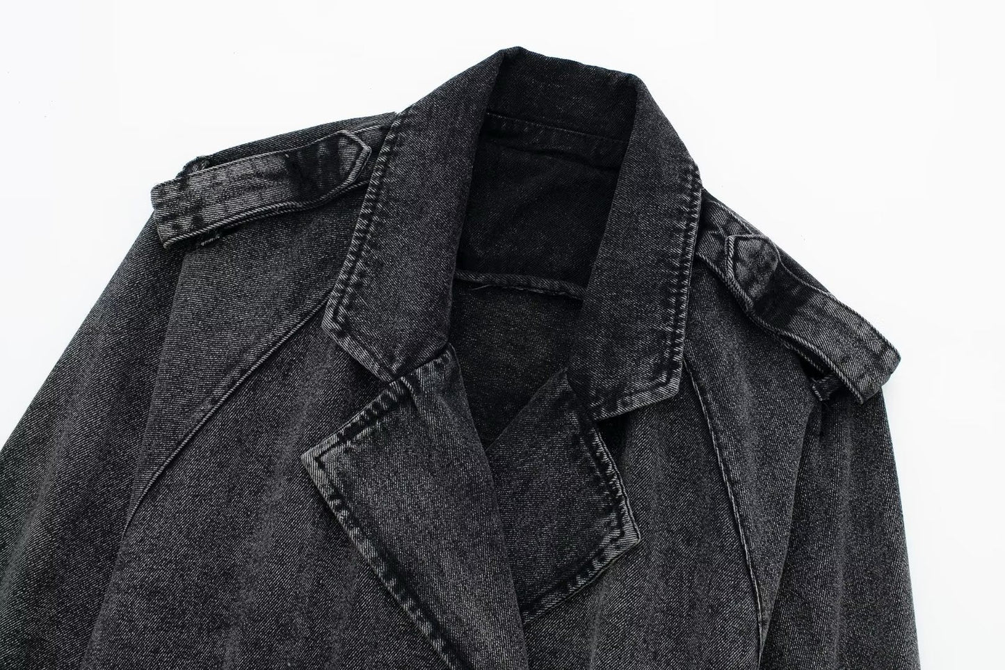 Gracefully Styled Coat for Any Occasion