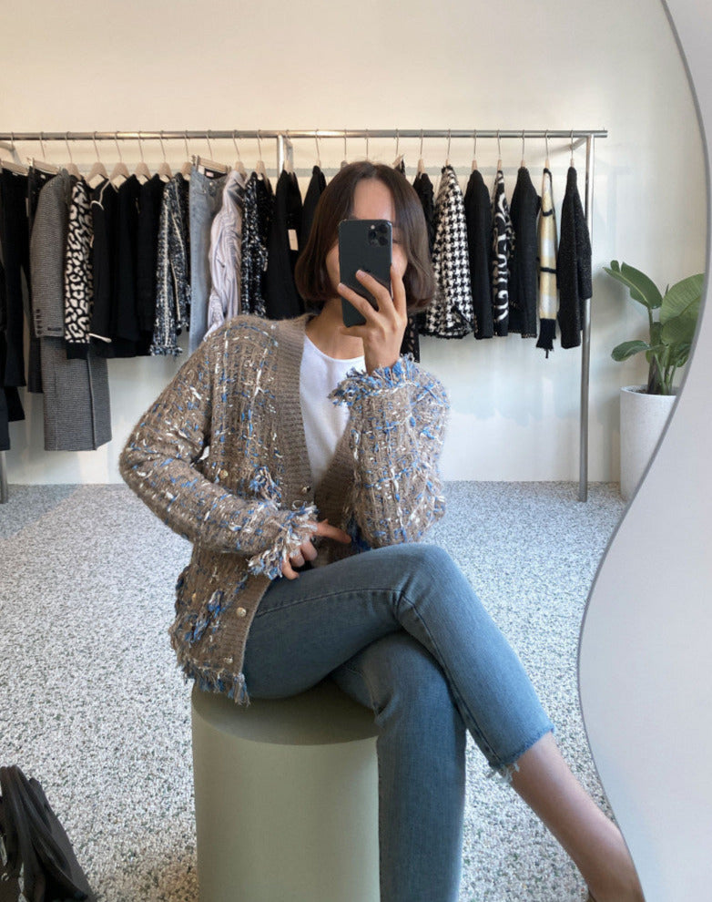 Gracefully Styled Cardigan for Any Occasion