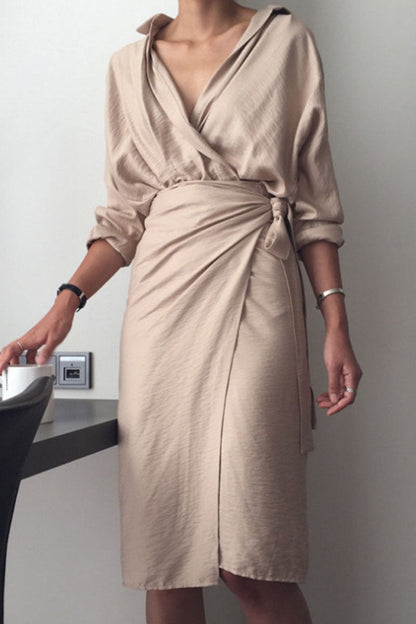 Effortlessly Elegant Dress with a Timeless Design