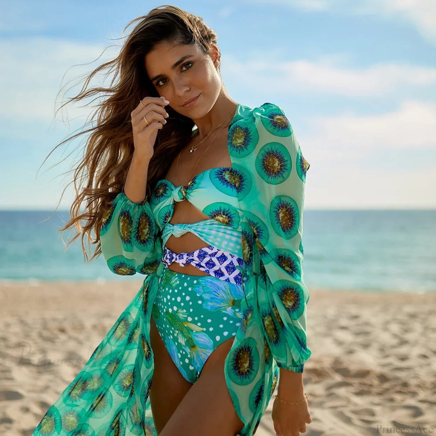Effortlessly Elegant Swimsuit with a Timeless Design