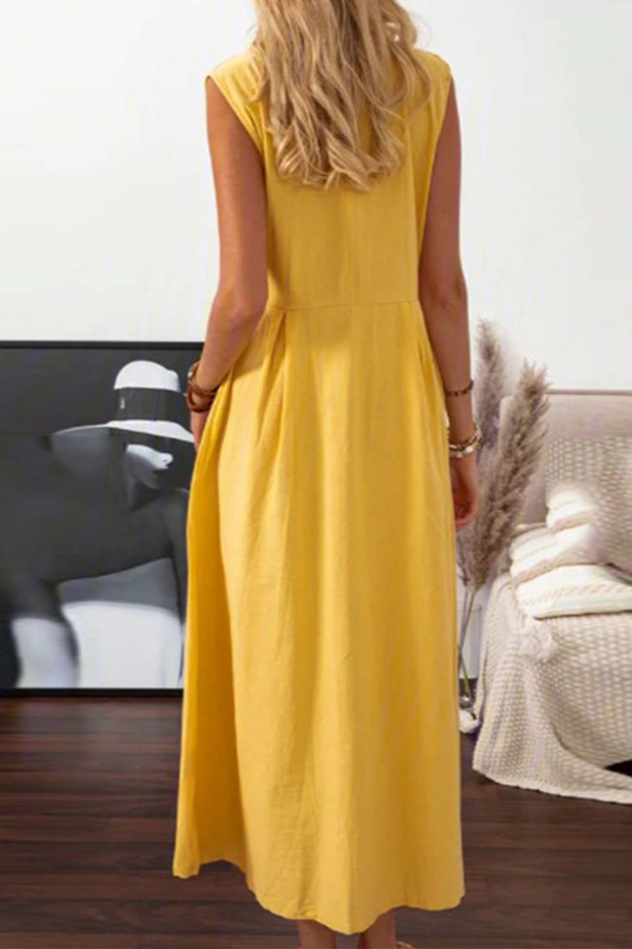 Well Tailored Dress with a Graceful Silhouette