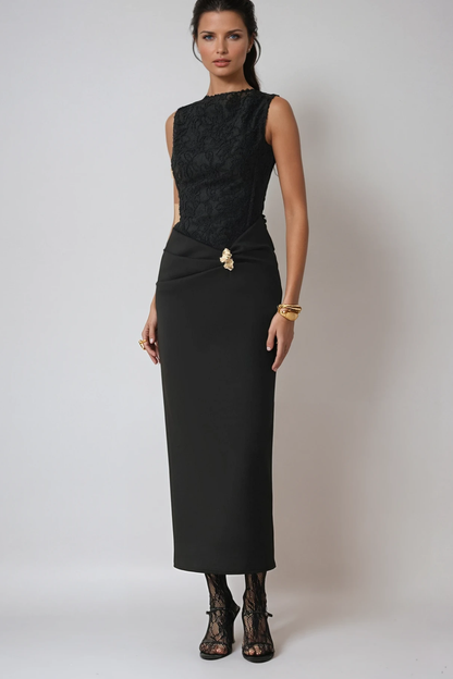 Classic Vintage Dress with a Flattering Fit