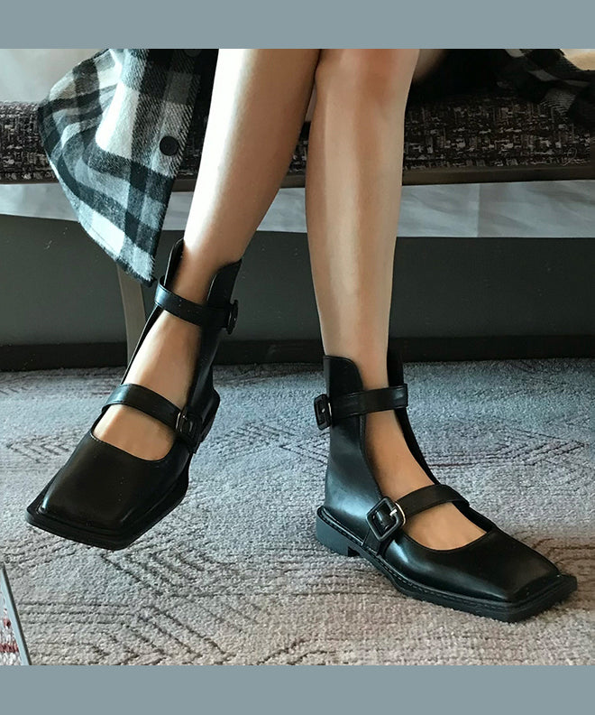 Elegantly Styled Boots for Everyday Wear