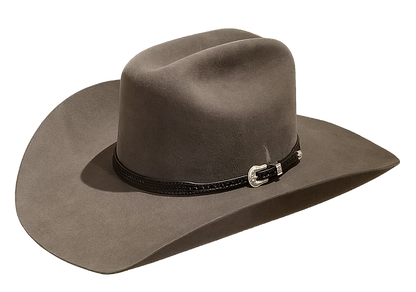 Beautifully Finished Garment in a Timeless Design