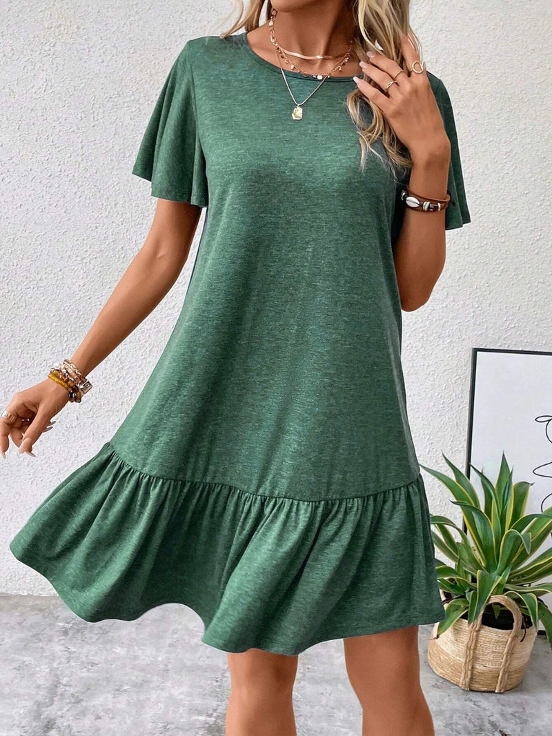 Effortlessly Elegant Dress with a Timeless Design