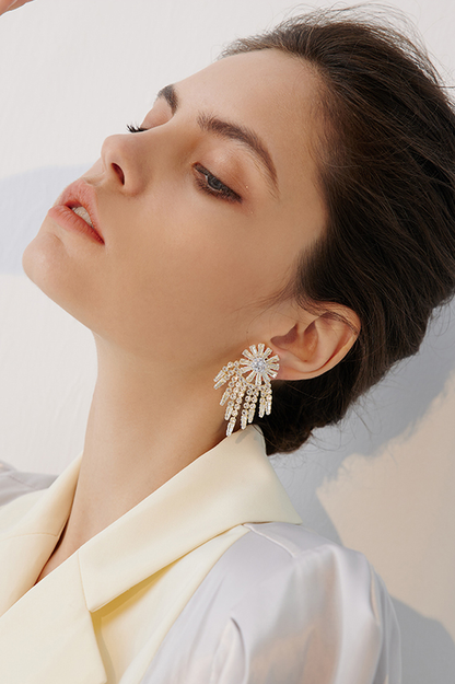Effortlessly Elegant Garment with a Timeless Design