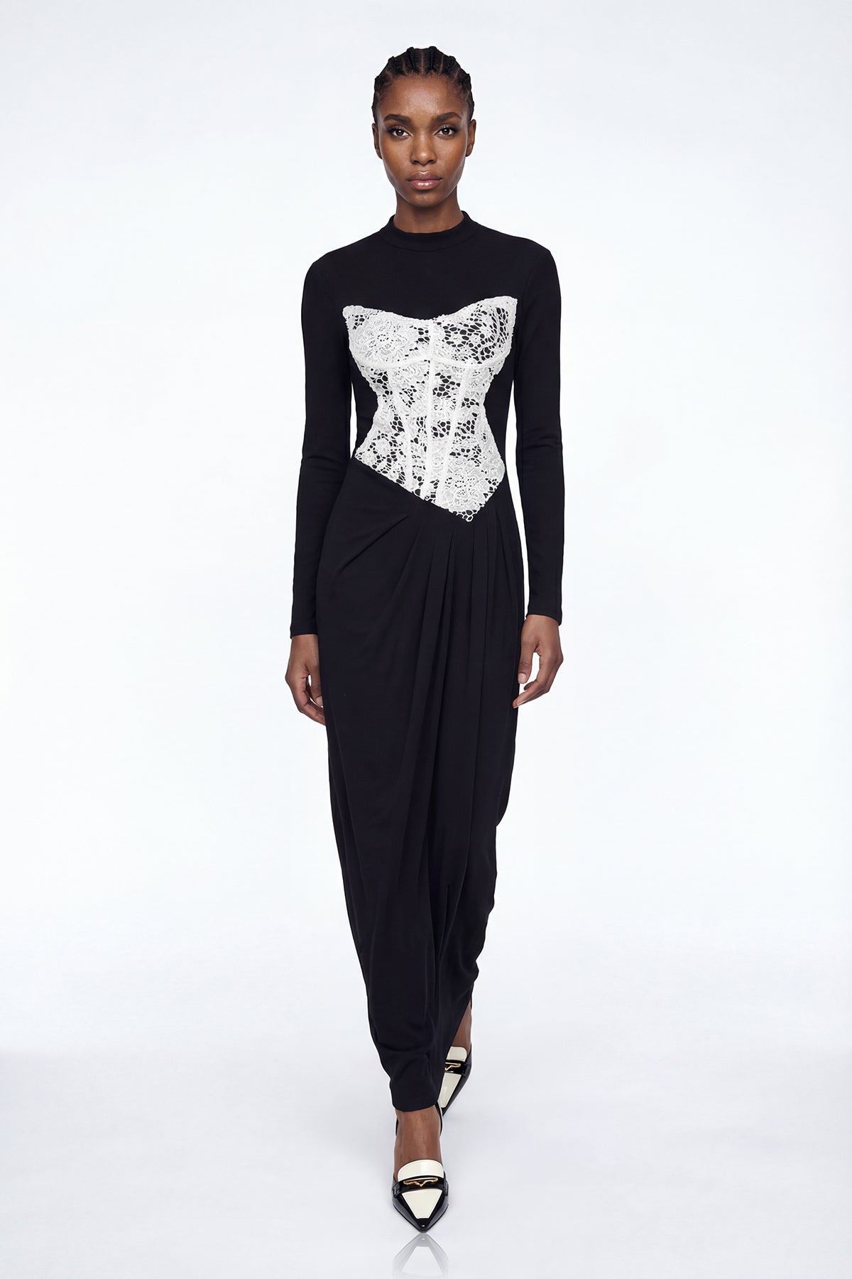 Gracefully Styled Dress for Any Occasion