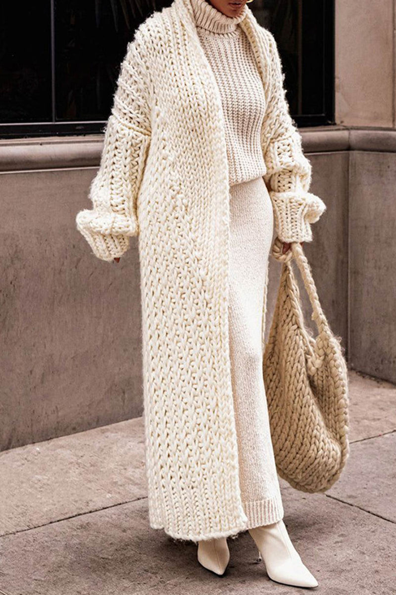 Effortlessly Elegant Cardigan with a Timeless Design
