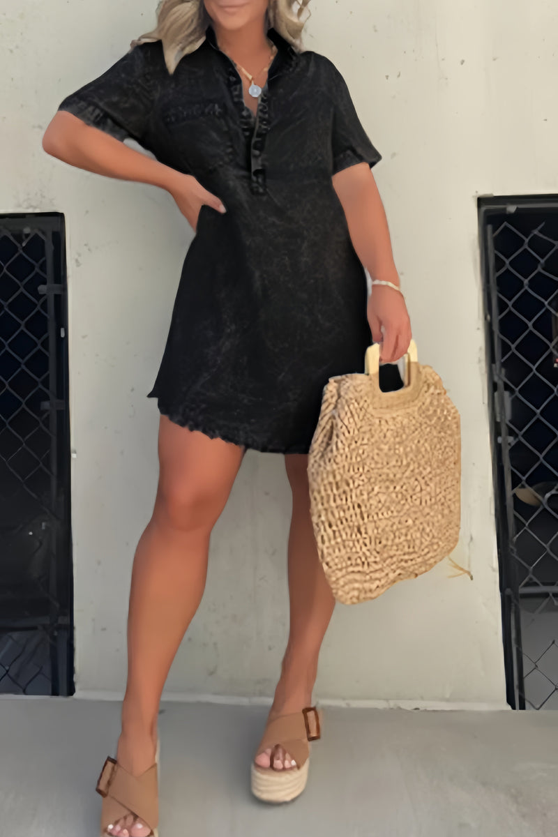 Sophisticated Dress with a Clean Classic Look