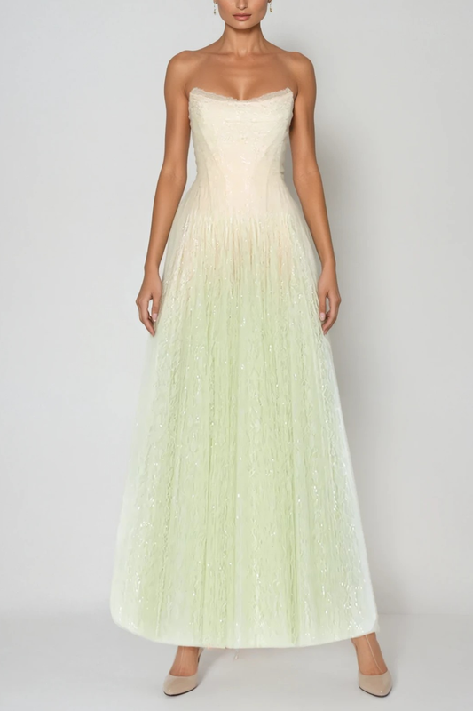 Beautifully Crafted Dress in a Classic Style