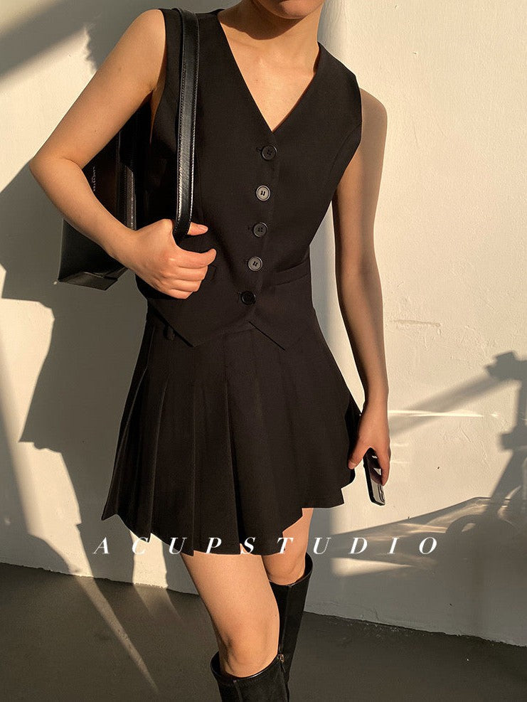 Classic Vintage Coat with a Flattering Fit