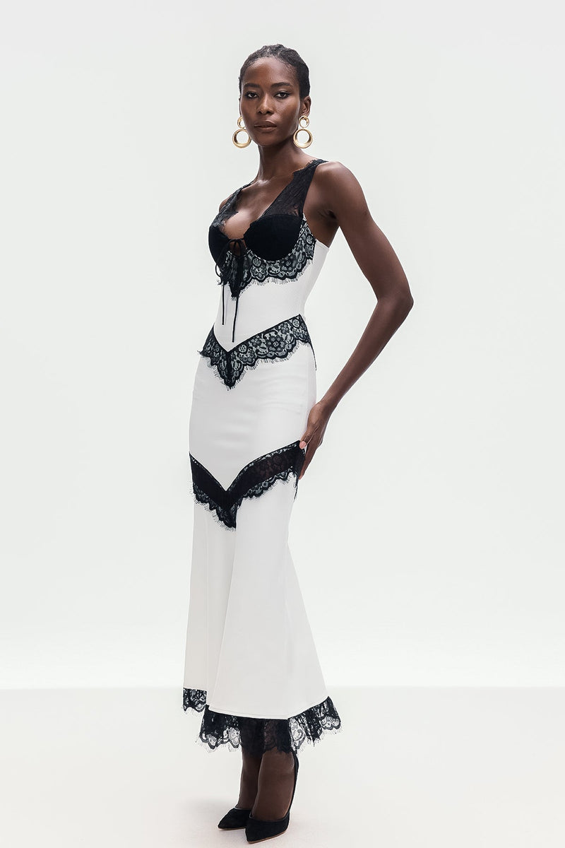 Effortlessly Elegant Dress with a Timeless Design